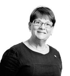 A headshot of Anne-Marie Eklund Lowinder.