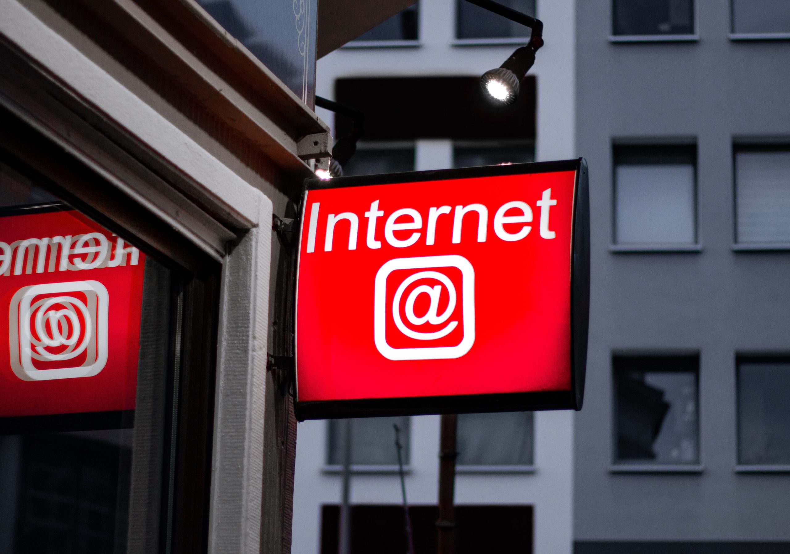 Sign that says internet 