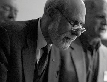 A picture of Vint Cerf. 